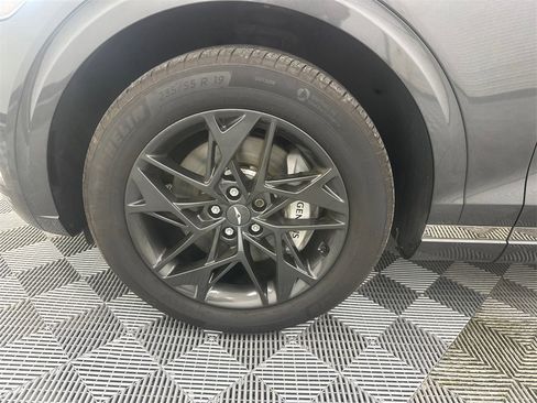 Used 2023 Genesis GV70 2.5T w/ Select Package image 12