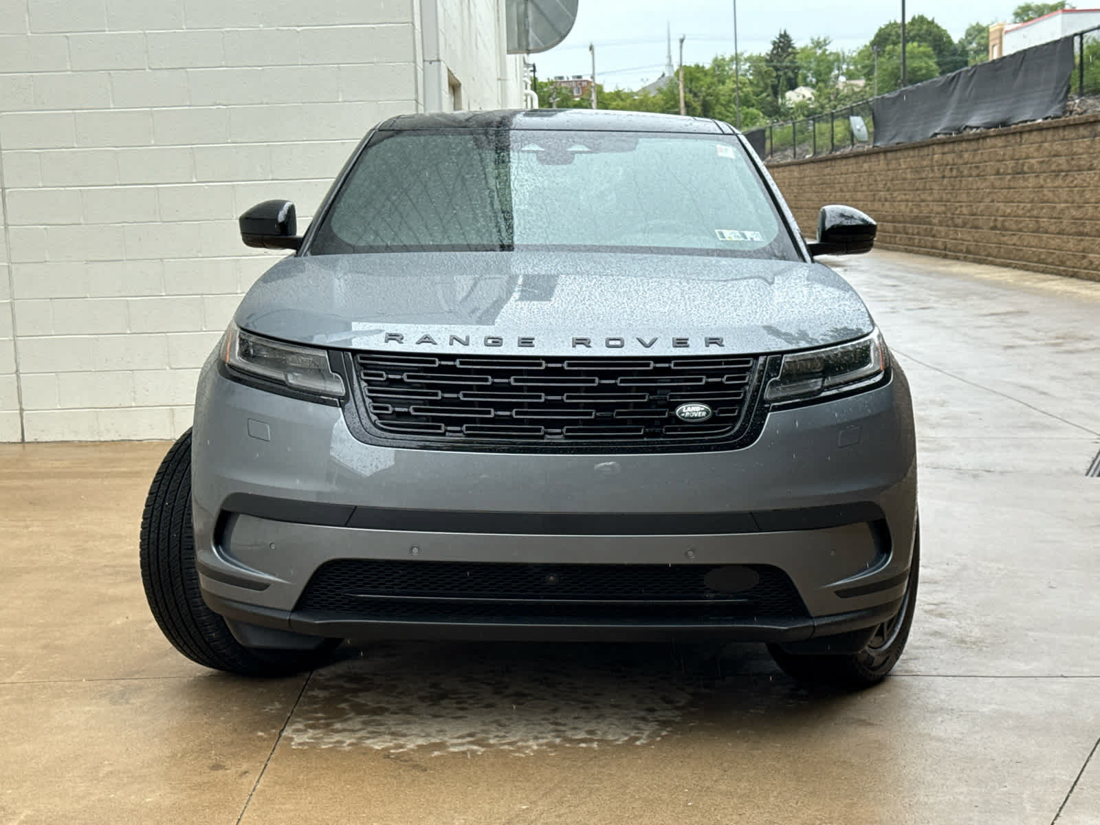 Used 2026 Land Rover Range Rover Velar S AWD/4WD image 2