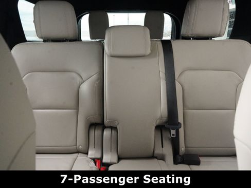 Used 2018 Ford Explorer XLT w/ Equipment Group 202A image 37