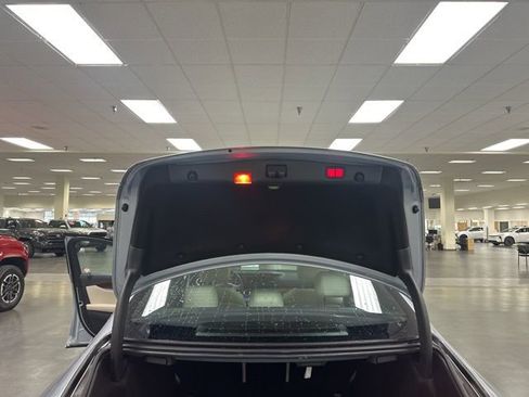 Used 2017 Mercedes-Benz E 300 4MATIC image 19