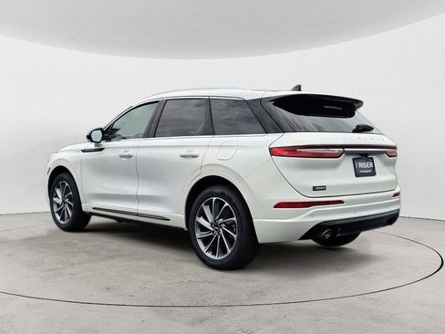 Used 2024 Lincoln Corsair Grand Touring AWD/4WD image 5