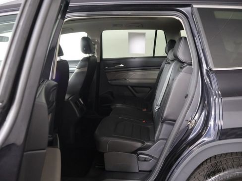 Used 2023 Volkswagen Atlas SEL Premium R-Line AWD/4WD image 34