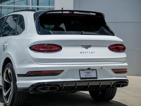 New 2025 Bentley Bentayga image 15