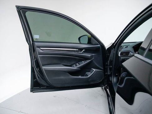 Used 2019 Honda Accord Sport image 21