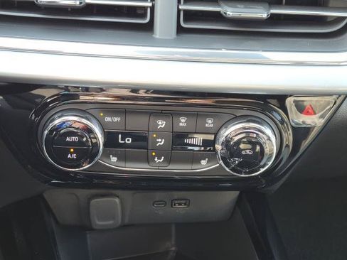 New 2026 Chevrolet Trax LT w/ LT Convenience Package FWD image 20