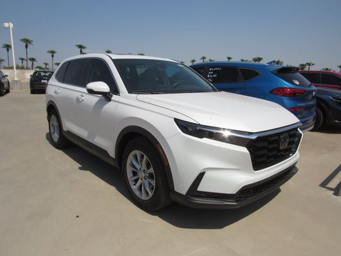 Used 2024 Honda CR-V EX-L image 2