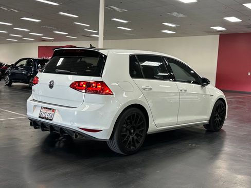 Used 2017 Volkswagen GTI S image 7