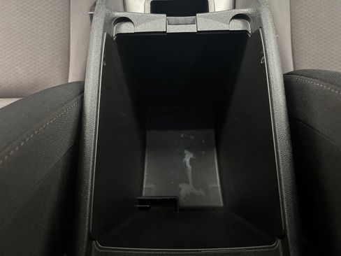 Used 2024 Chevrolet Malibu LT image 35