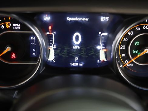 Used 2023 Jeep Gladiator Sport AWD/4WD image 15