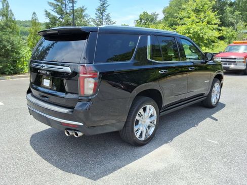 Used 2021 Chevrolet Tahoe High Country w/ Premium Package AWD/4WD image 5