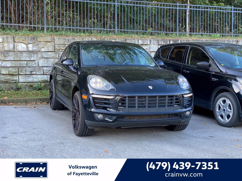 Used 2017 Porsche Macan AWD/4WD image 1