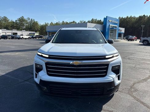 New 2026 Chevrolet Traverse High Country image 8