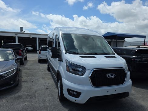 Used 2026 Ford Transit 350 XLT image 7