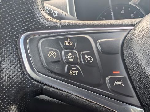 Used 2021 Chevrolet Equinox LT image 15