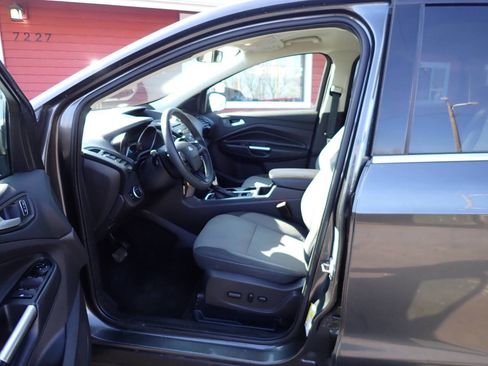 Used 2017 Ford Escape SE AWD/4WD image 7