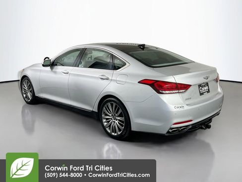 Used 2015 Hyundai Genesis 5.0 image 11