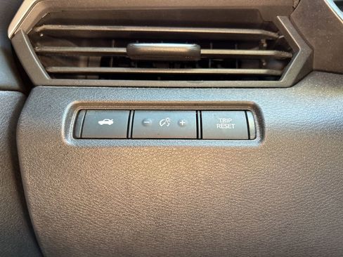 Used 2022 Nissan Altima 2.5 SV image 24