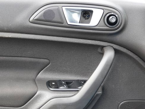 Used 2014 Ford Fiesta SE w/ Equipment Group 201A FWD image 90