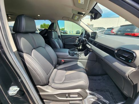 Certified 2025 Honda Pilot EX-L image 12