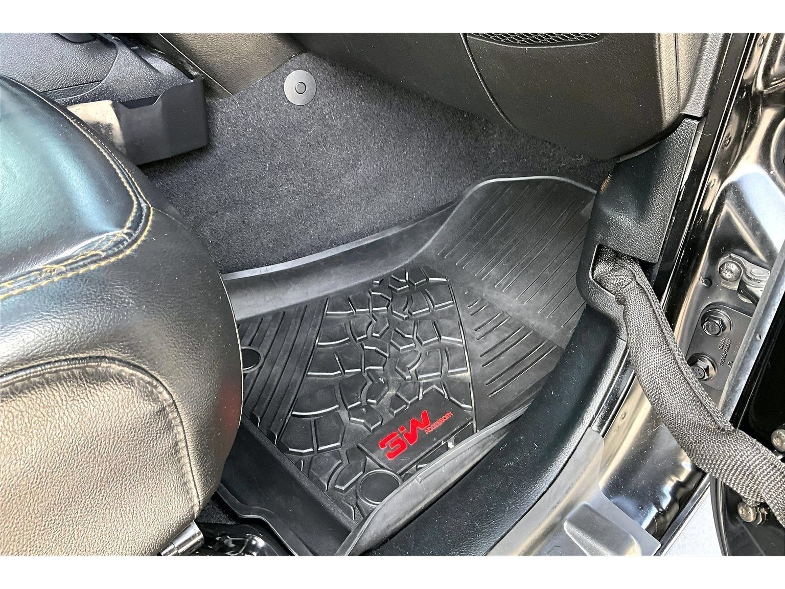 Used 2021 Jeep Gladiator Overland AWD/4WD image 46