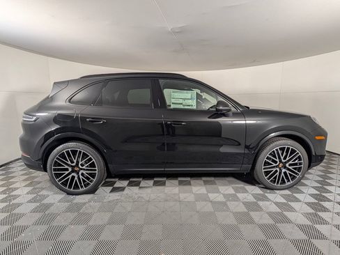 New 2026 Porsche Cayenne image 8