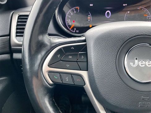 Used 2020 Jeep Grand Cherokee Altitude image 22