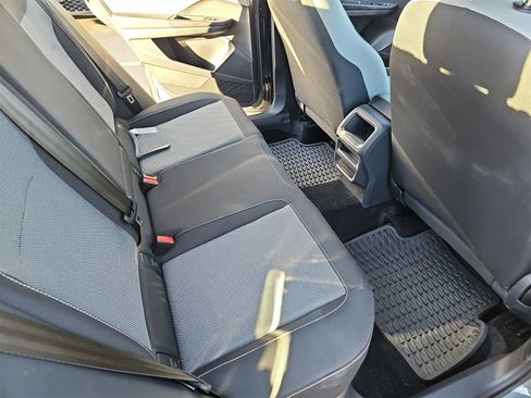 Used 2022 Volkswagen Taos S image 11