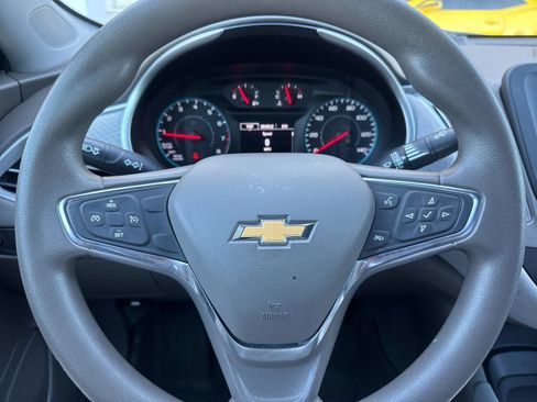 Used 2018 Chevrolet Malibu LS FWD image 25
