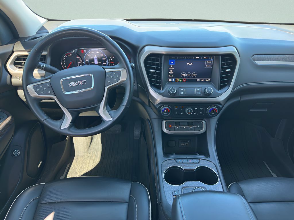 Used 2023 GMC Acadia Denali w/ Denali Technology Package AWD/4WD image 16