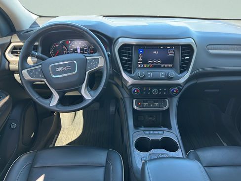 Used 2023 GMC Acadia Denali w/ Denali Technology Package AWD/4WD image 16