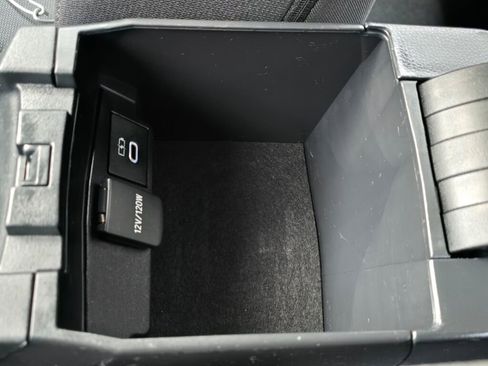 Used 2024 Toyota Corolla LE image 30