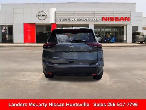 Used 2026 Nissan Rogue SV w/ Cold Weather Package FWD image 5