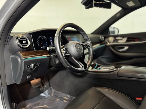 Used 2022 Mercedes-Benz E 350 4MATIC Sedan image 13