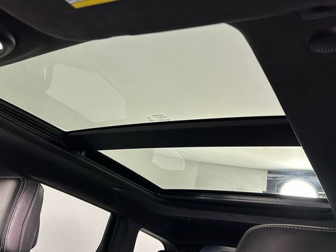 Used 2018 Jeep Grand Cherokee Trackhawk AWD/4WD image 37