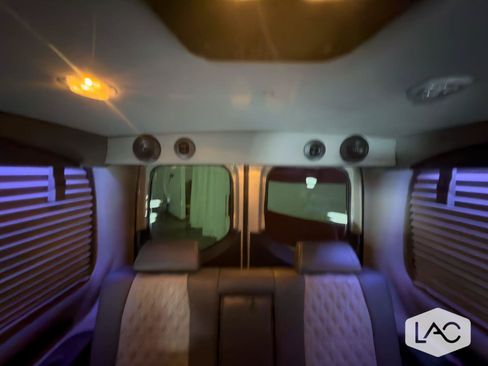 Used 2024 Mercedes-Benz Sprinter 2500 image 15