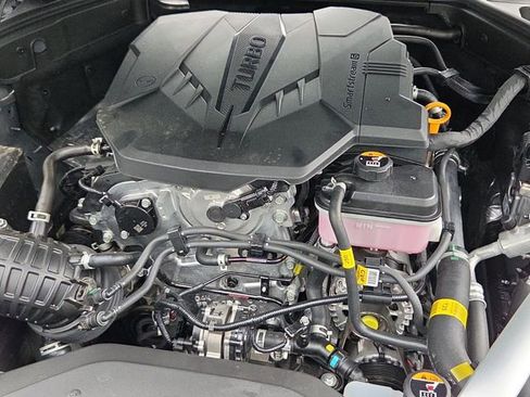 Used 2026 Genesis G70 2.5T RWD image 9