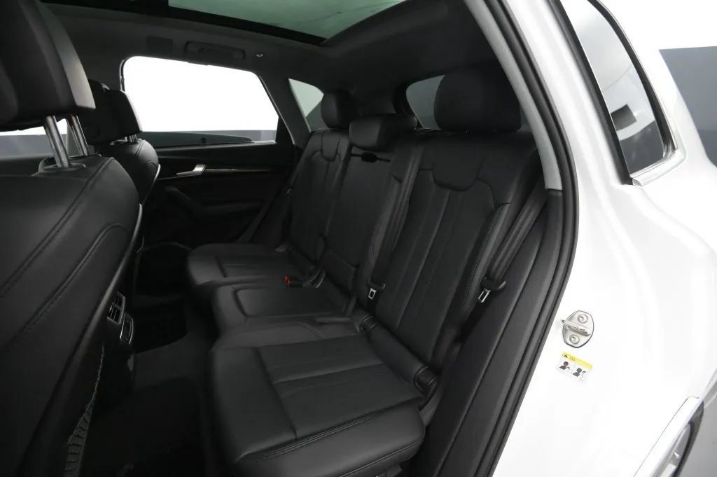 Used 2018 Audi Q5 Prestige w/ Prestige Package AWD/4WD image 45