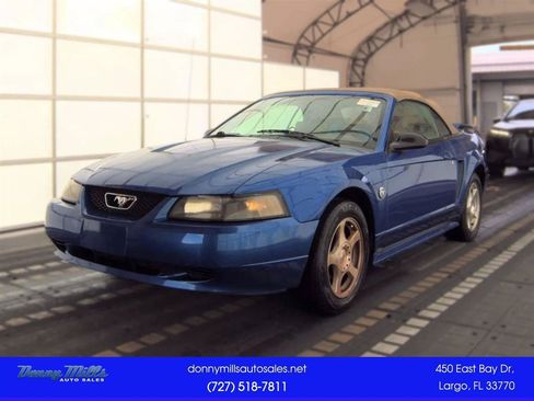 Used 2004 Ford Mustang Premium RWD image 1