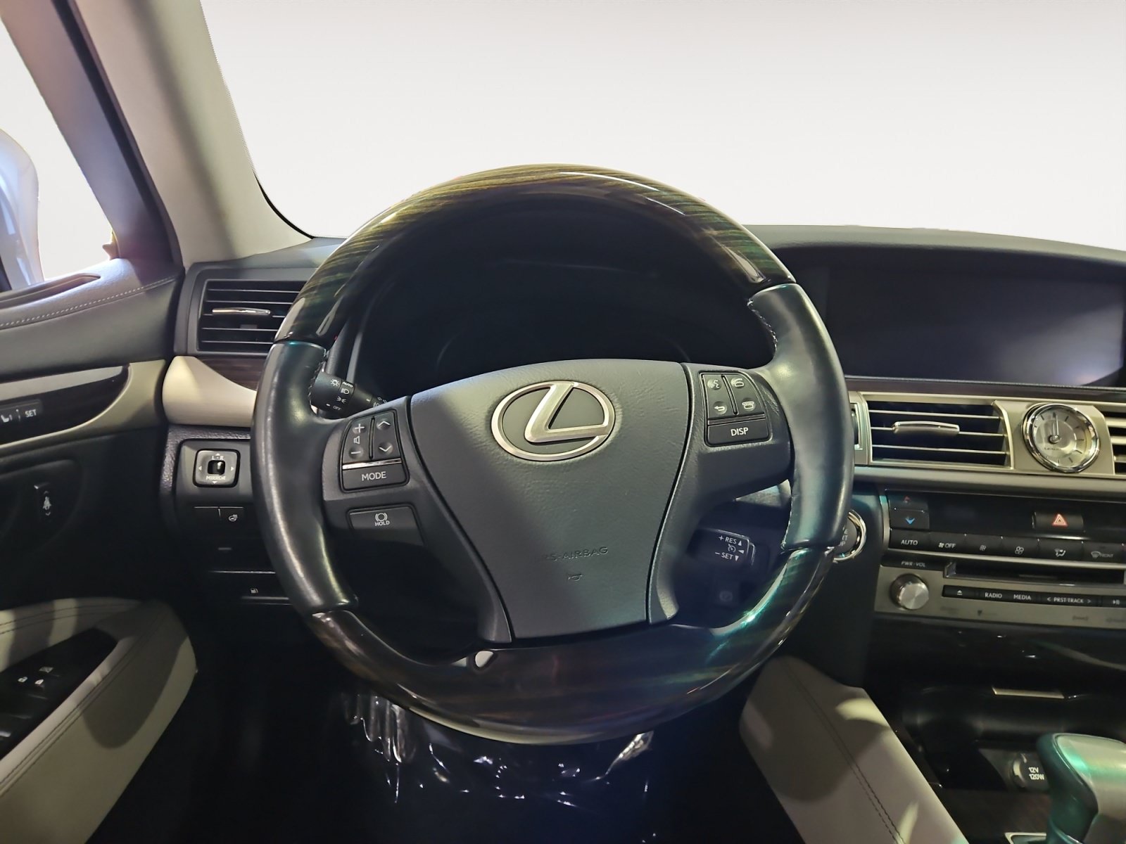 Used 2014 Lexus LS 460 w/ Comfort Package RWD image 13