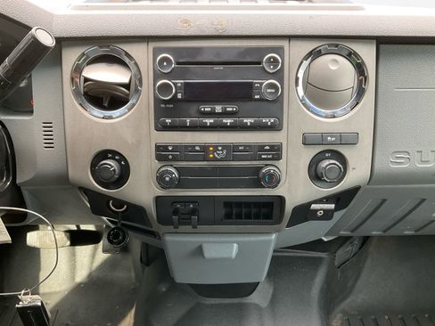 Used 2014 Ford F250 XLT image 11