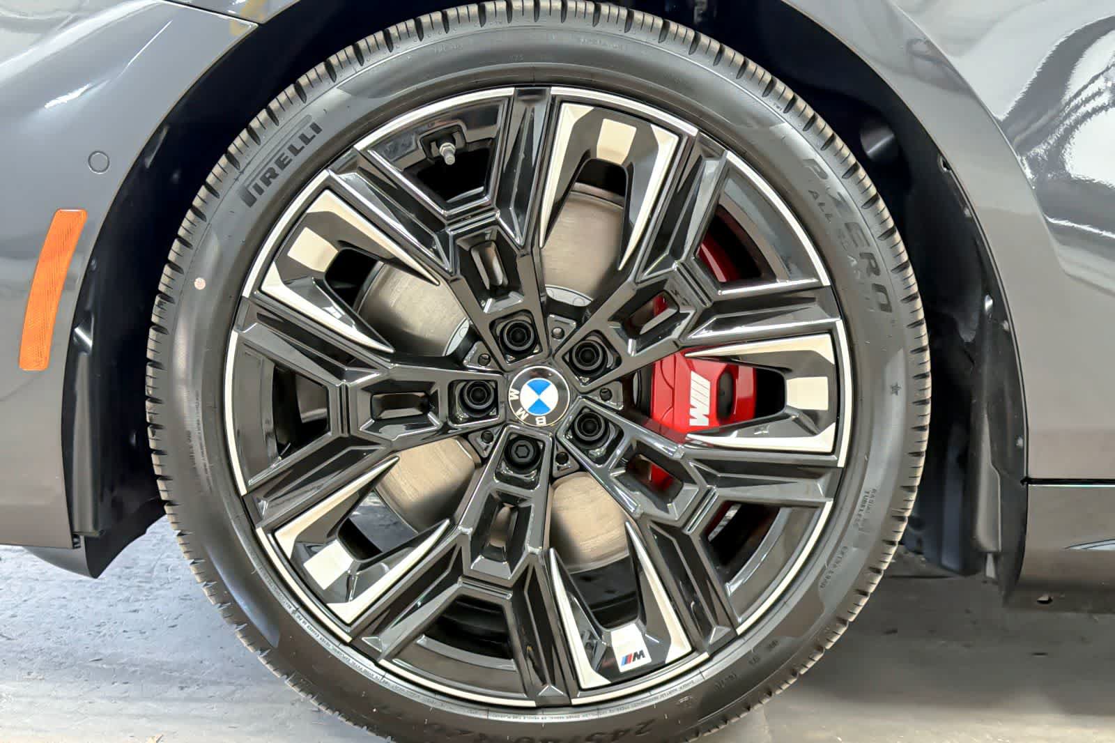New 2026 BMW i5 M60 AWD/4WD image 24