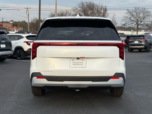 New 2026 Kia Carnival image 4