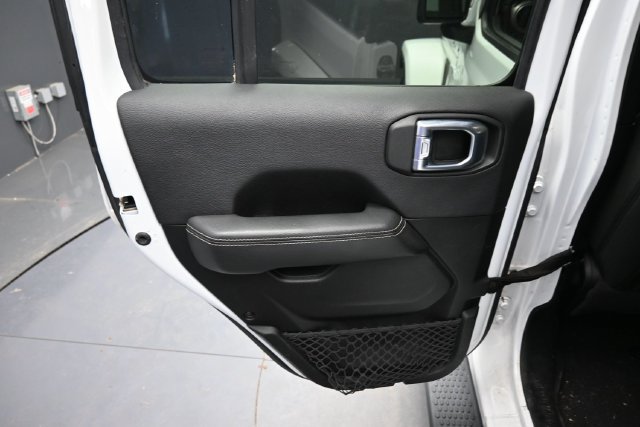 Used 2021 Jeep Wrangler Unlimited Sahara AWD/4WD image 13