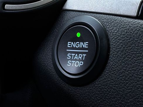 Used 2021 Ford Escape SE FWD image 27
