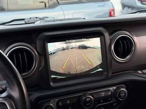 Used 2023 Jeep Wrangler Unlimited Rubicon 4xe w/ Cold Weather Group image 4