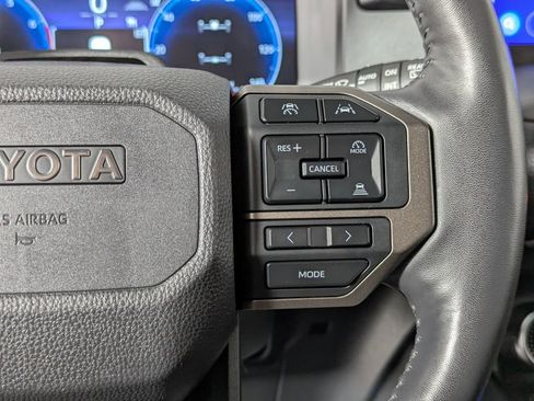 Used 2024 Toyota Land Cruiser image 38