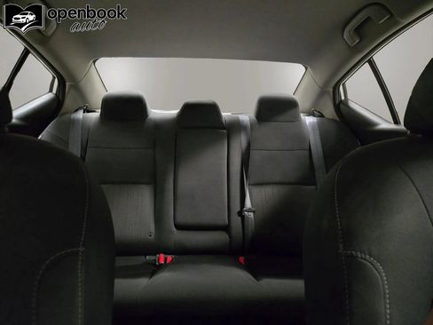 Used 2025 Nissan Altima 2.5 SV FWD image 13