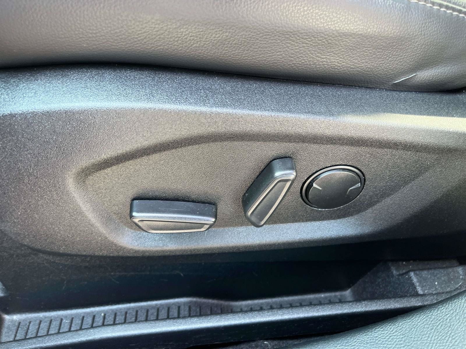 Used 2024 Ford Edge SEL AWD/4WD image 29