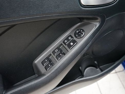 Used 2018 Kia Forte LX image 18