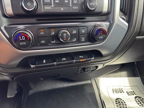 Used 2018 GMC Sierra 1500 SLE AWD/4WD image 16